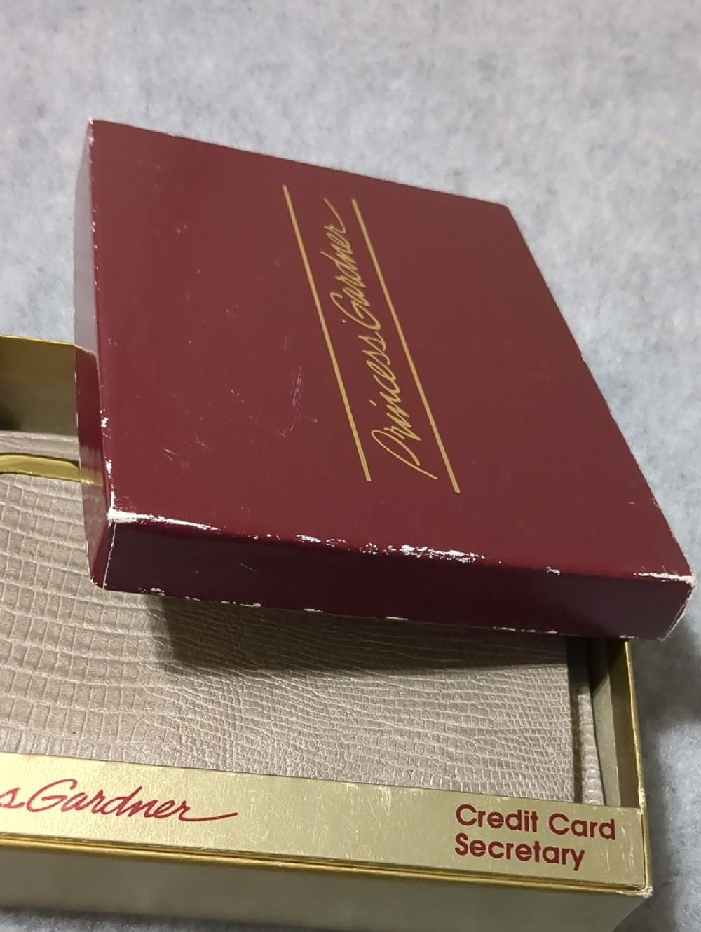 Princess Gardner skinpig leather vintage wallet Credit card Secretary NWT - Picture 13 of 13